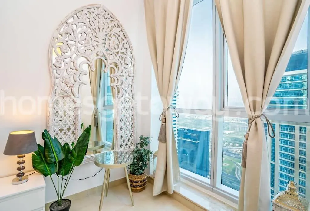 Homesgetaway - Cozy 2Br At The Torch Dubai Marina Apartment