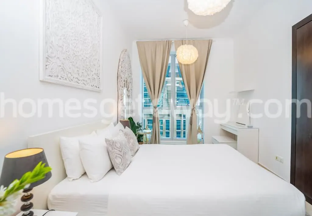 Homesgetaway - Cozy 2Br At The Torch Dubai Marina 0*,  United Arab Emirates